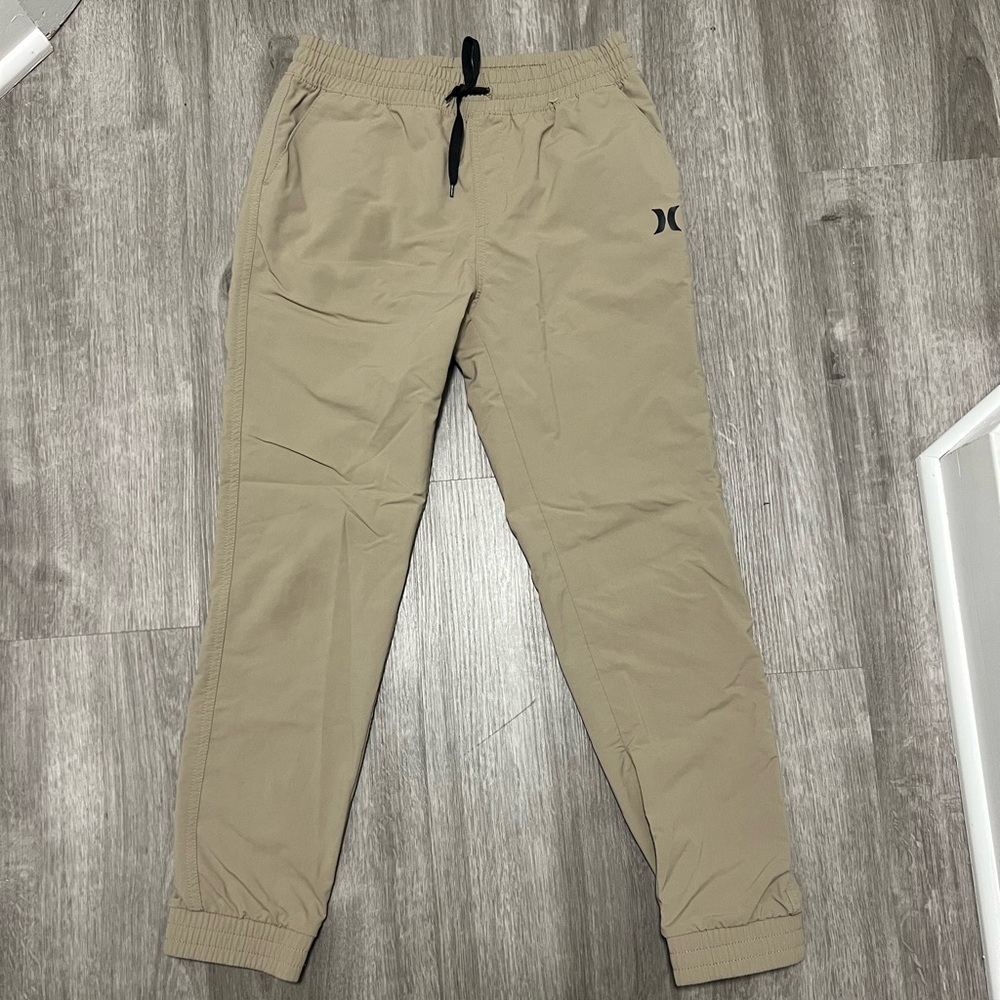 Hurley khaki joggers w/ Nike‎ Dri-Fit material, boys M